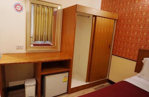 Bangkok Central Business District Hotel | Honey House1 hotel