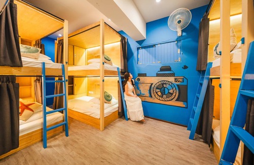 Cha-am Hostel | Hostel ∙ 8 guests