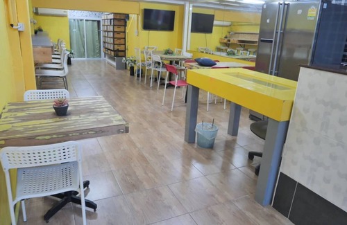 Chom Phon Hostel | Hostel ∙ 8 guests
