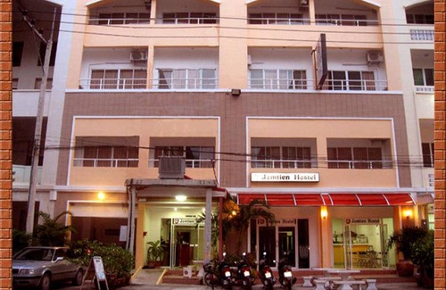South Pattaya Hostel | Hostel ∙ 8 guests