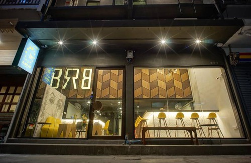 Silom Hostel | Hostel ∙ 8 guests