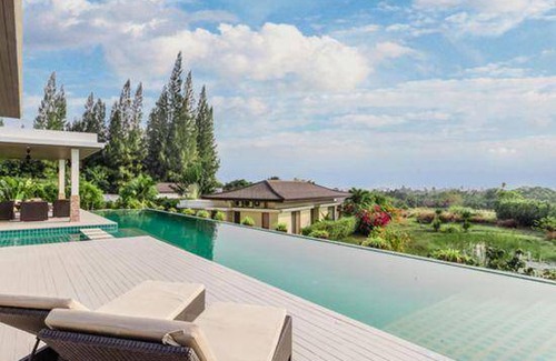 Khao Tao Hotel | Hotel ∙ 12 guests