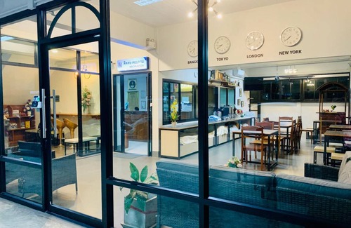 Ban Bu Lamduan Hotel | Hotel ∙ 2 guests