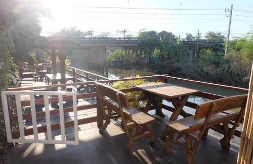 Bang Nam Prieo Hotel | Hotel ∙ 2 guests