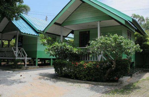 Ban Thung Sukla Hotel | Hotel ∙ 3 guests