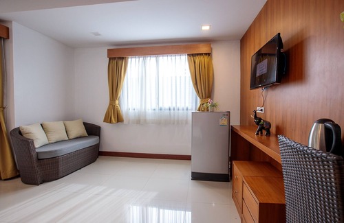 Chang Phueak Hotel | Huen Jao Ban Hotel