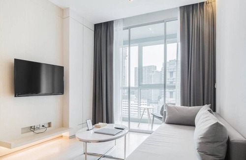 Sukhumvit Apartment | Junior Suite-Cozy and Delicate near BTS Thonglor 舒适精致房近通罗天铁站 U1