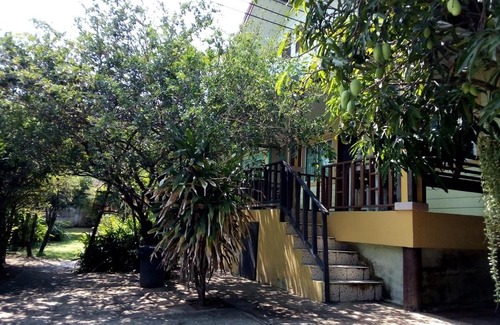 Koh Lan Bed & Breakfast | Kanchanaporn resort