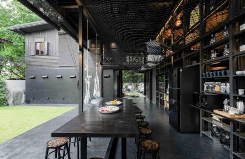 Thung Phaya Thai Hostel | Kloem Hostel