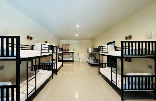 Nuea Khlong Hostel | Koh Jum Hostel