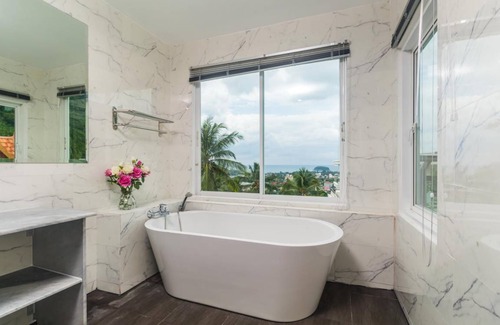 Kata House | KTV- Sea view pool villa in Kata for 10 people, Big Buddha views