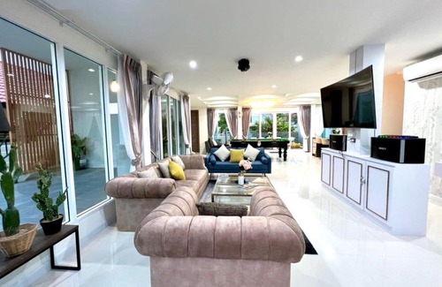 South Pattaya Villa | La Blanca Pattaya