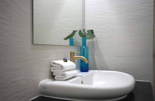 Chaweng City Center Hotel | LOVE Beach Club