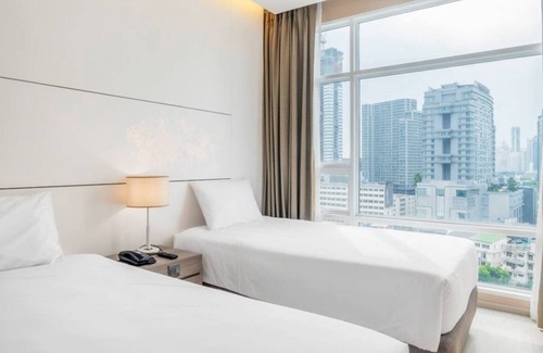 Sukhumvit Apartment | Luxurious exclusive Suite 2 BR near BTS Thonglor 家庭奢华房近通罗站 U6