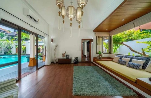 Nong Prue Villa | Luxurious and romantic 5 bedrooms private pool Villa