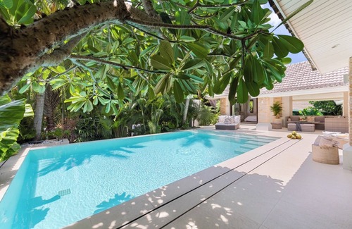 Maret Villa | Luxury Collection Vicha villa by The Perfectionist villas