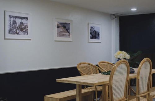 Kantang House | Matou Hostel & Cafe