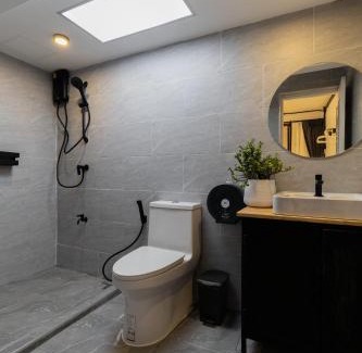 Huay Kaew Apartment | Mid Century House Chiang mai