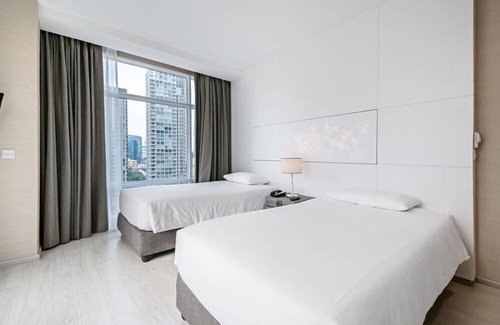 Sukhumvit Apartment | Modern Family Suite near BTS Thonglor 家庭现代风格房近通罗站 U7
