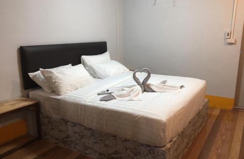 Ko Mook Hotel | Mookboonchu Guesthouse ,Kohmook Trang