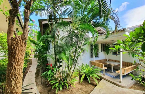 Cherngtalay House | Motel ∙ 8 guests