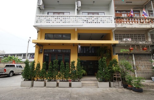 Bangkok Noi Hotel | Na Vayla PaPlern