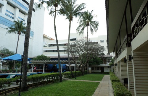 Pattaya Bay Hotel | Nautical Inn