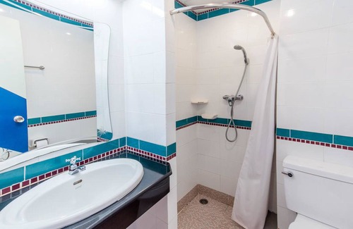 Chana Songkhram Hotel | New Siam II