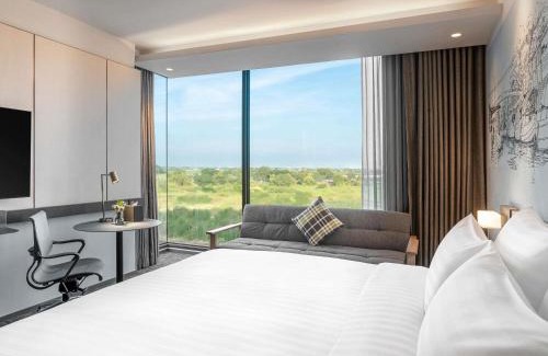 Rangsit Hotel | Novotel Bangkok Future Park Rangsit