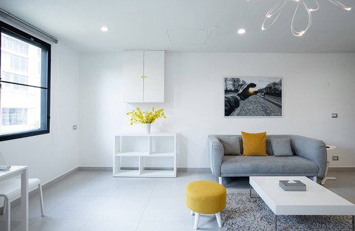 Chidlom Apartment | One Bedroom Suite (100 sqm)