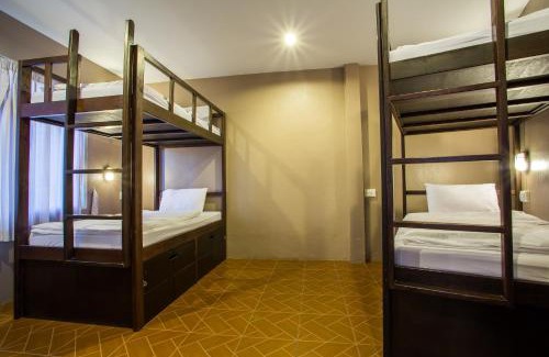 Downtown Krabi Hostel | Pak-Up Hostel
