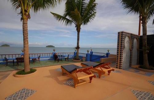 Khlong Wan Resort | Pearl By The Sea Resort