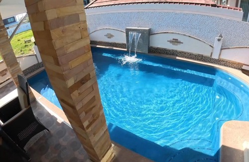 Bang Sare House | Poolvilla 4 Bedroom near Sea