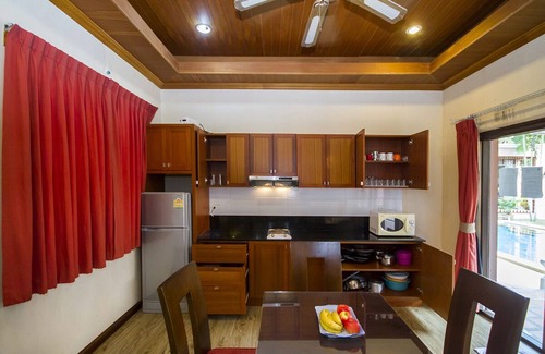Jomtien Villa | Pratamnak villa near walking street