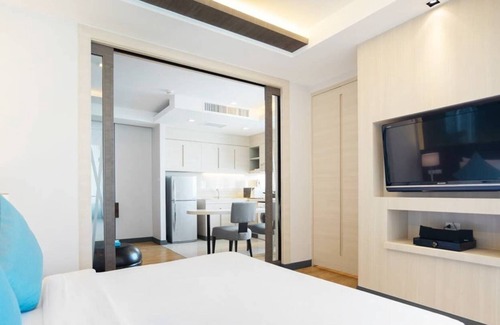 Phra Khanong Nuea Condo | Premium Suite near BTS Phrakhanong住宅套房 U6