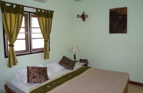 Si Racha Resort | Private room ∙ 3 guests