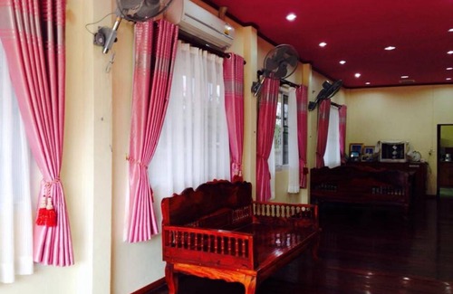 Nong Han Resort | Private room ∙ 3 guests