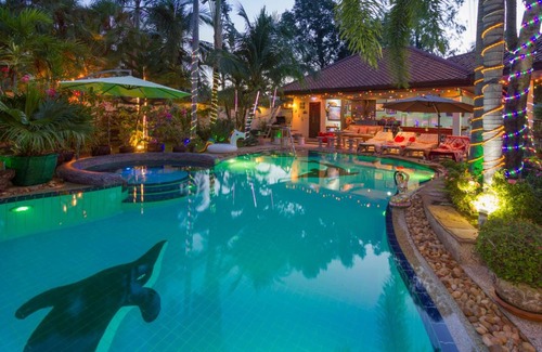 Nong Pla Lai Villa | Relaxing Palm Pool Villa & Tropical Illuminated Garden & Swimming Pool.