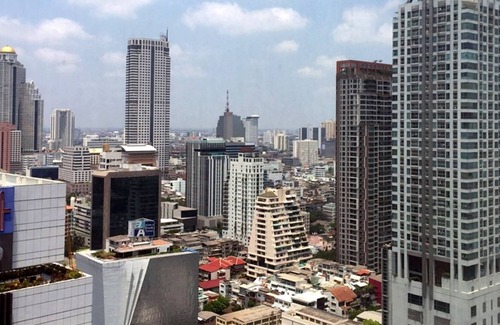 Yan Nawa Apartment | Serviced 2 Bed Sky Villa with View, Pool and BTS