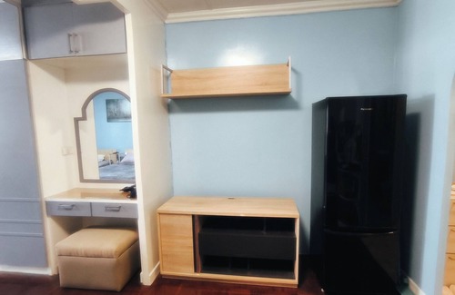 Silom Condo | Silom room with 2 Queen bed for 4 persons, 300 meter from BTS Chongnonsi station