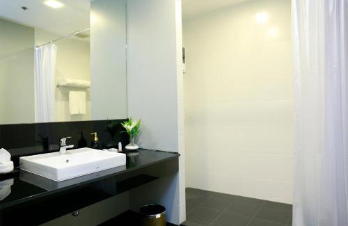 Don Muang Hostel | Sleep Box by Miracle -Booked on Hourly Basis