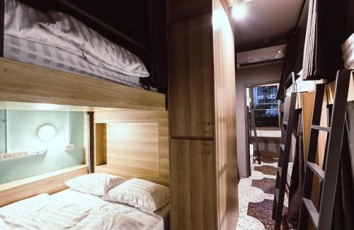 Samphanthawong Hostel | Stash