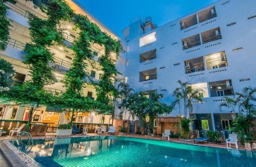 Central Pattaya Hotel | Sutus Court 3