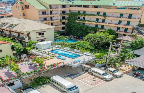 Central Pattaya Hotel | Sutus Court 3