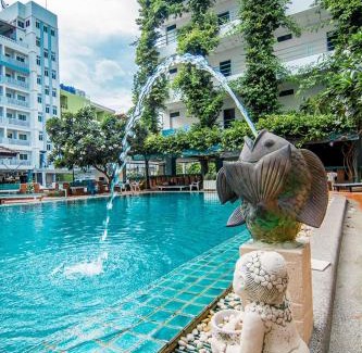 Central Pattaya Hotel | Sutus Court 5