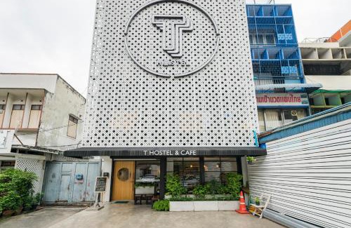 Samsen Nai Hostel | T Hostel @ Victory Monument