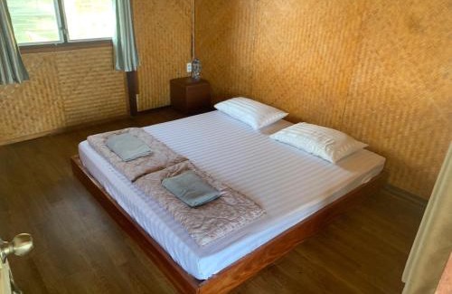 Ban Tai Hotel | T & T Hostel Kanchanaburi