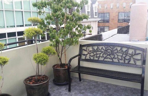 Phra Borom Maha Ratchawang Hostel | 19 m² Hostel ∙ 2 guests