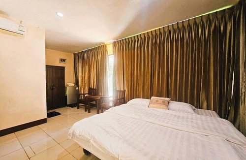 Hang Dong Hotel | Thai Gallery Baantawai