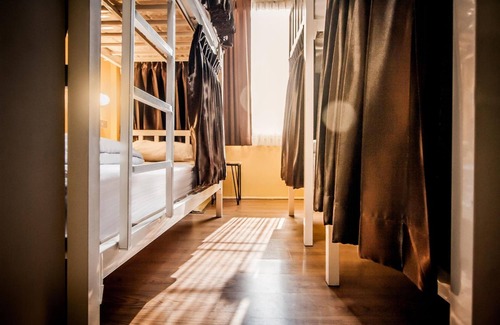 Chang Khlan Hostel | Thai Thai Hostel